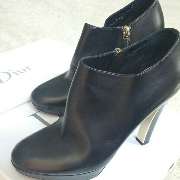 Christian Dior Ankle Bootie - Picture 3 of 5